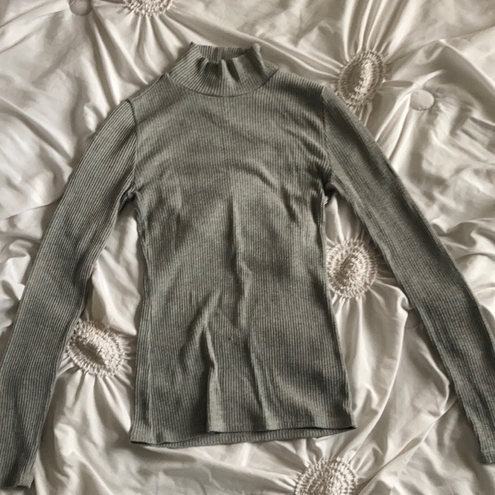 Grey long sleeve turtle neck